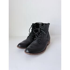 Kork-Ease Black Leather size 8 Low Heels Lace Up Boots